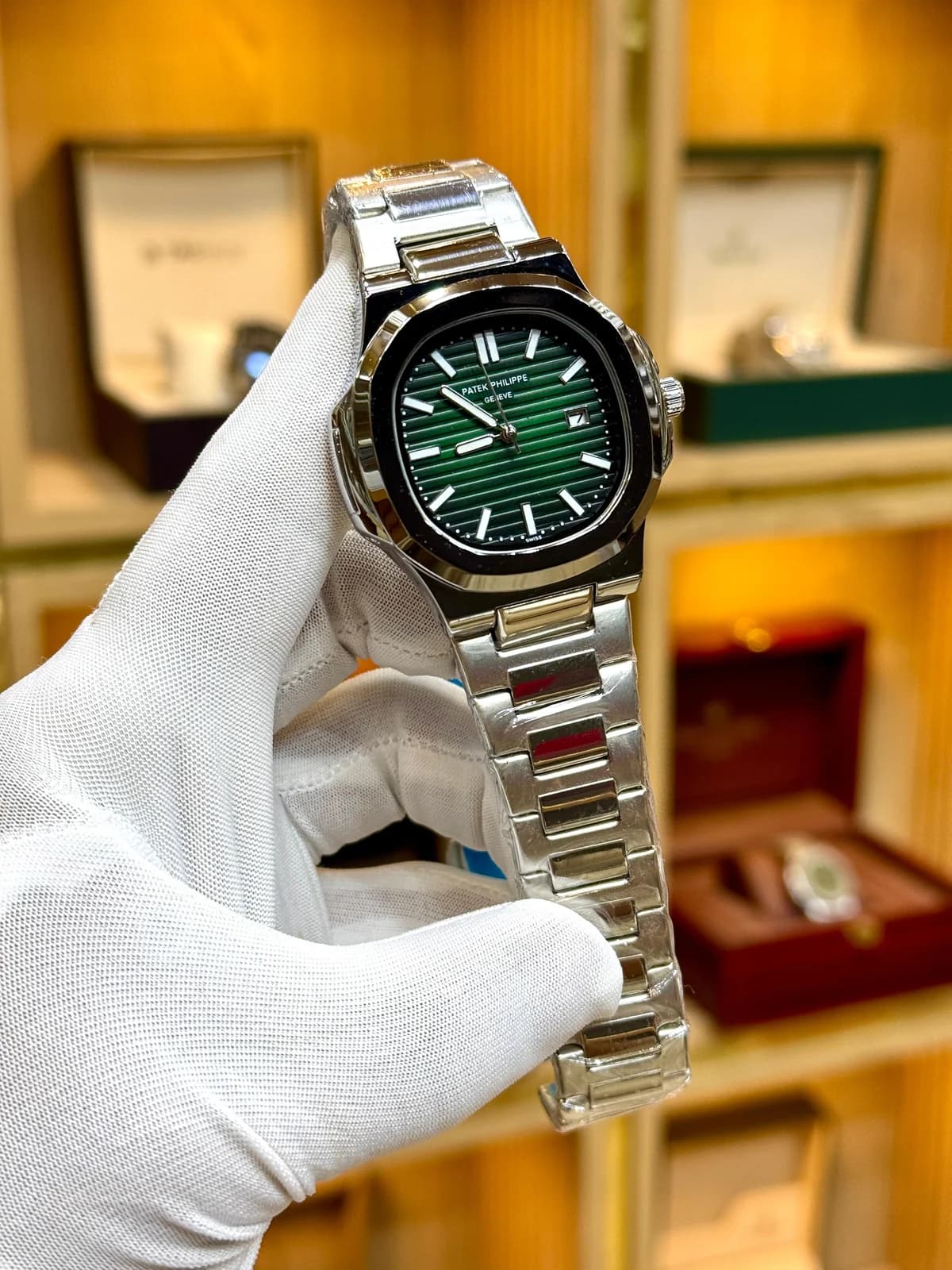 PATEK – Green